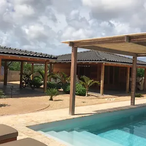Casa Dyonne&casa Giny 度假居